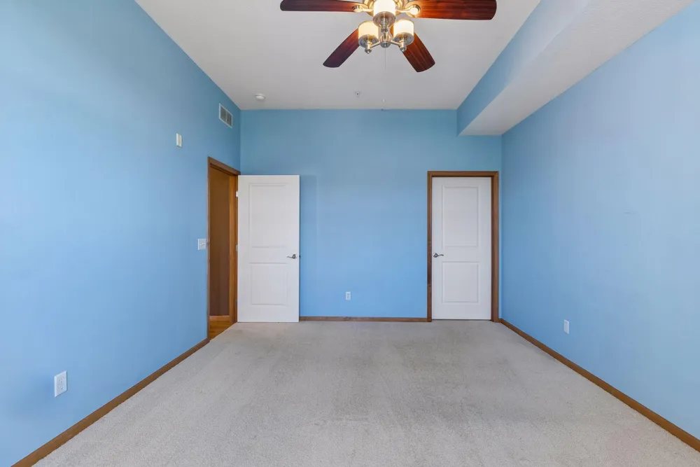 1244 County Road D E #102 Maplewood, MN 55109