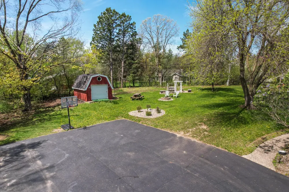2211 Lenwood Drive SW Rochester, MN 55902