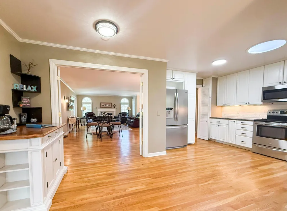2211 Lenwood Drive SW Rochester, MN 55902