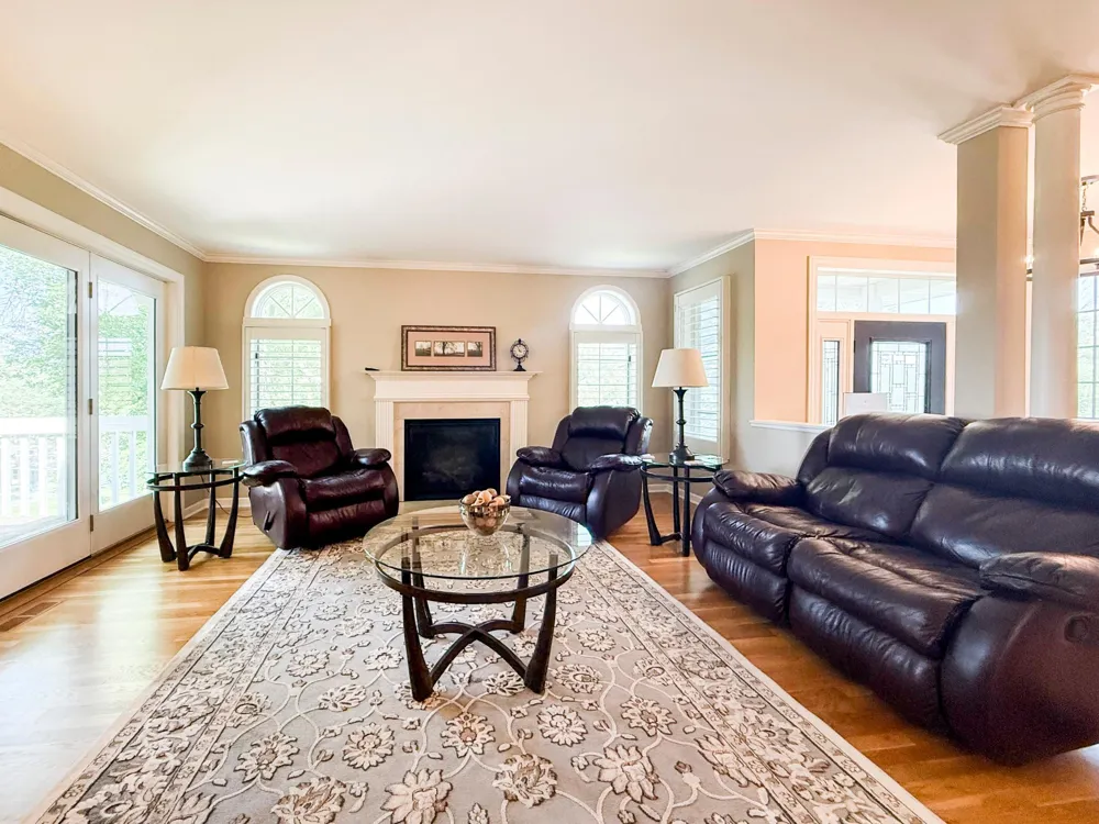 2211 Lenwood Drive SW Rochester, MN 55902
