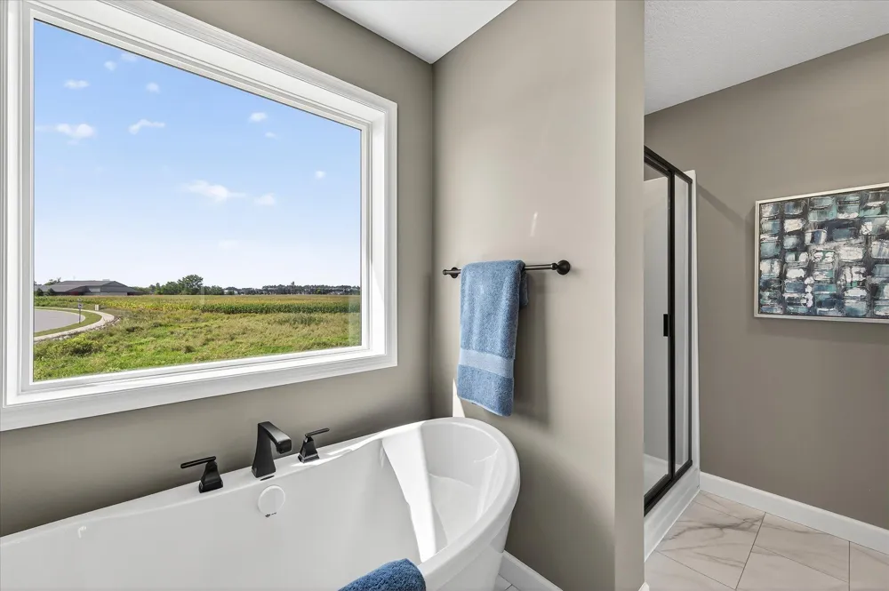 1422 Woods Road NE Isanti, MN 55040
