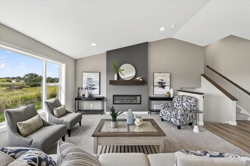 1422 Woods Road NE Isanti, MN 55040