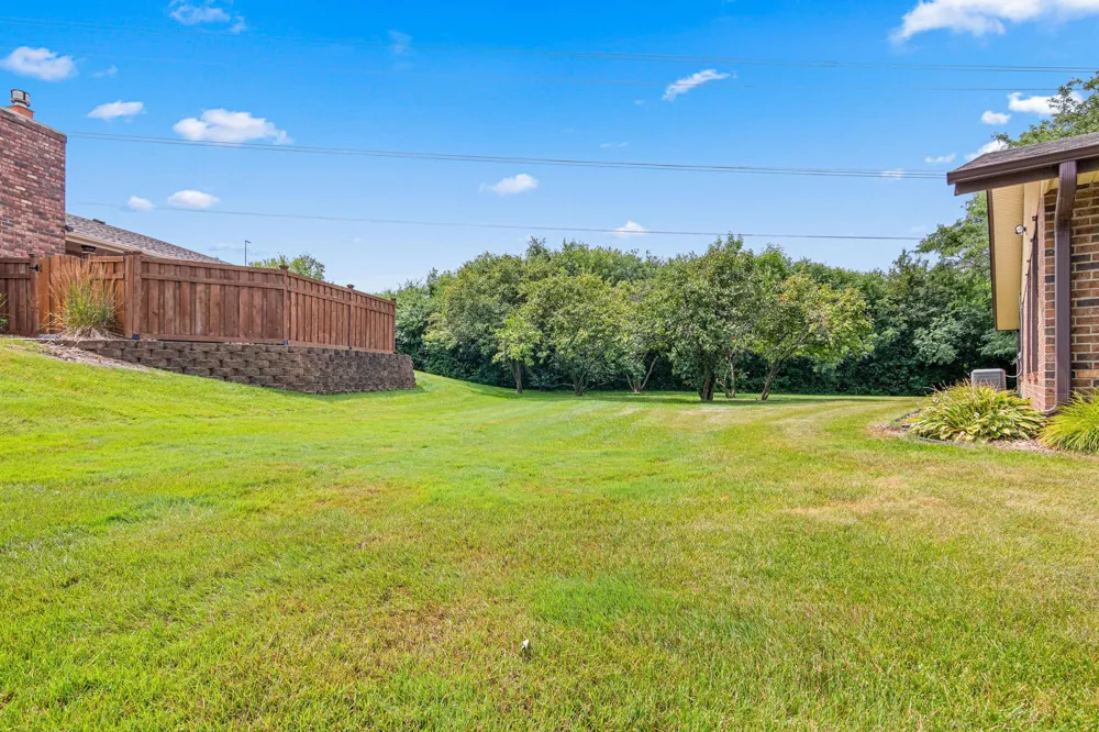 13401 Pepperwood Circle Minnetonka, MN 55305