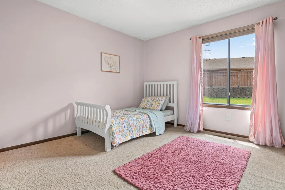 13401 Pepperwood Circle Minnetonka, MN 55305