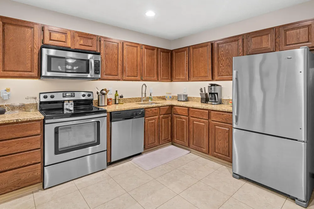 13401 Pepperwood Circle Minnetonka, MN 55305