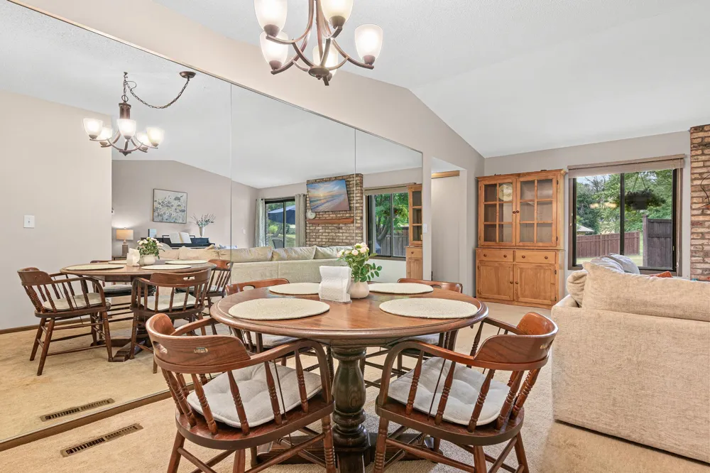 13401 Pepperwood Circle Minnetonka, MN 55305