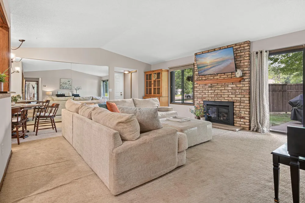 13401 Pepperwood Circle Minnetonka, MN 55305