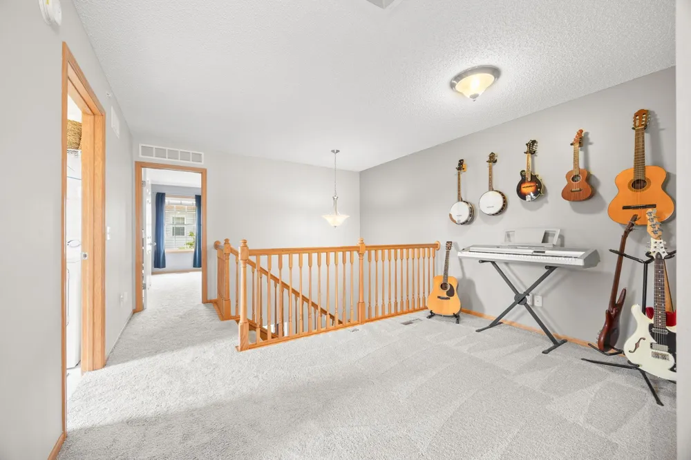 1246 Chateau Avenue #409 Maplewood, MN 55109