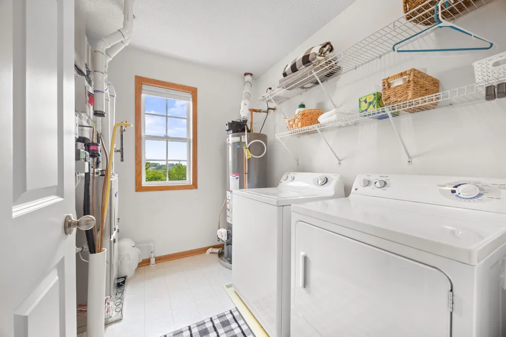 1246 Chateau Avenue #409 Maplewood, MN 55109