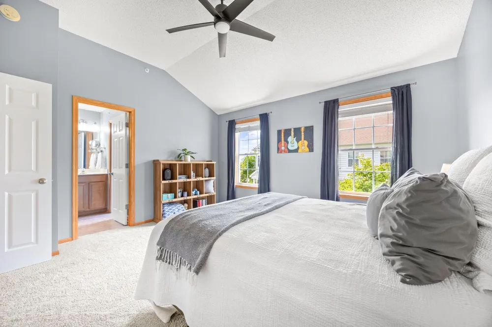 1246 Chateau Avenue #409 Maplewood, MN 55109