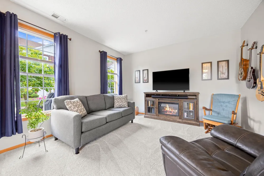 1246 Chateau Avenue #409 Maplewood, MN 55109