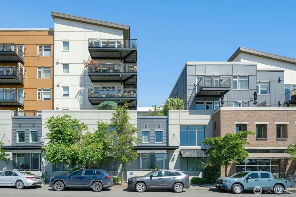 15100 6th Avenue SW #221 Burien, WA 98166