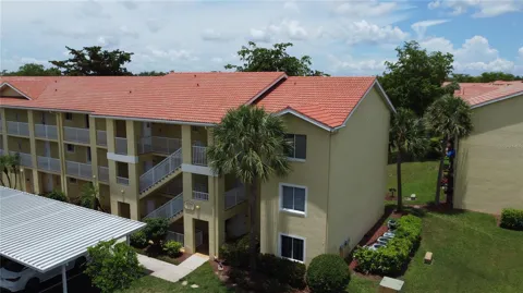 8294 KEY ROYAL CIRCLE #1631