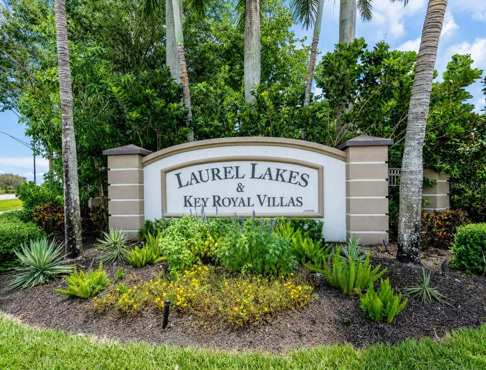 8294 KEY ROYAL CIRCLE #1631 Naples, FL 34119