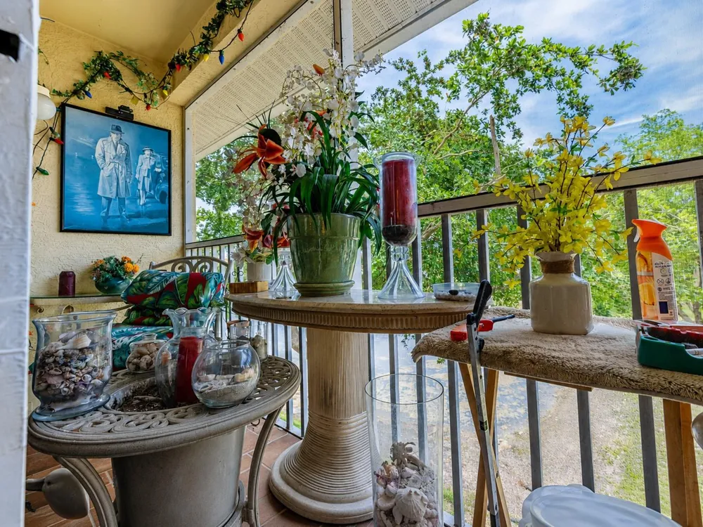 8294 KEY ROYAL CIRCLE #1631 Naples, FL 34119
