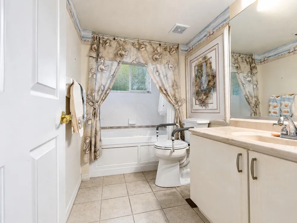 8294 KEY ROYAL CIRCLE #1631 Naples, FL 34119