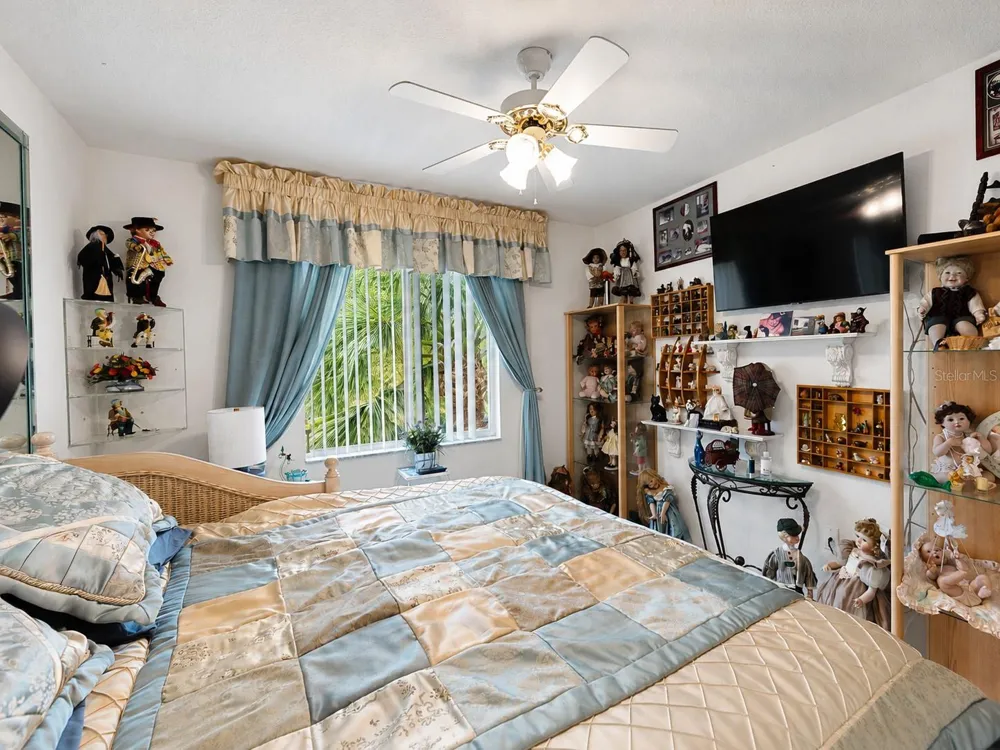 8294 KEY ROYAL CIRCLE #1631 Naples, FL 34119