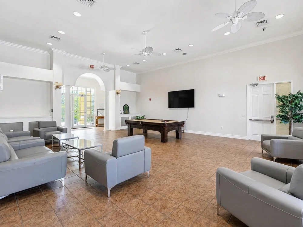 8294 KEY ROYAL CIRCLE #1631 Naples, FL 34119