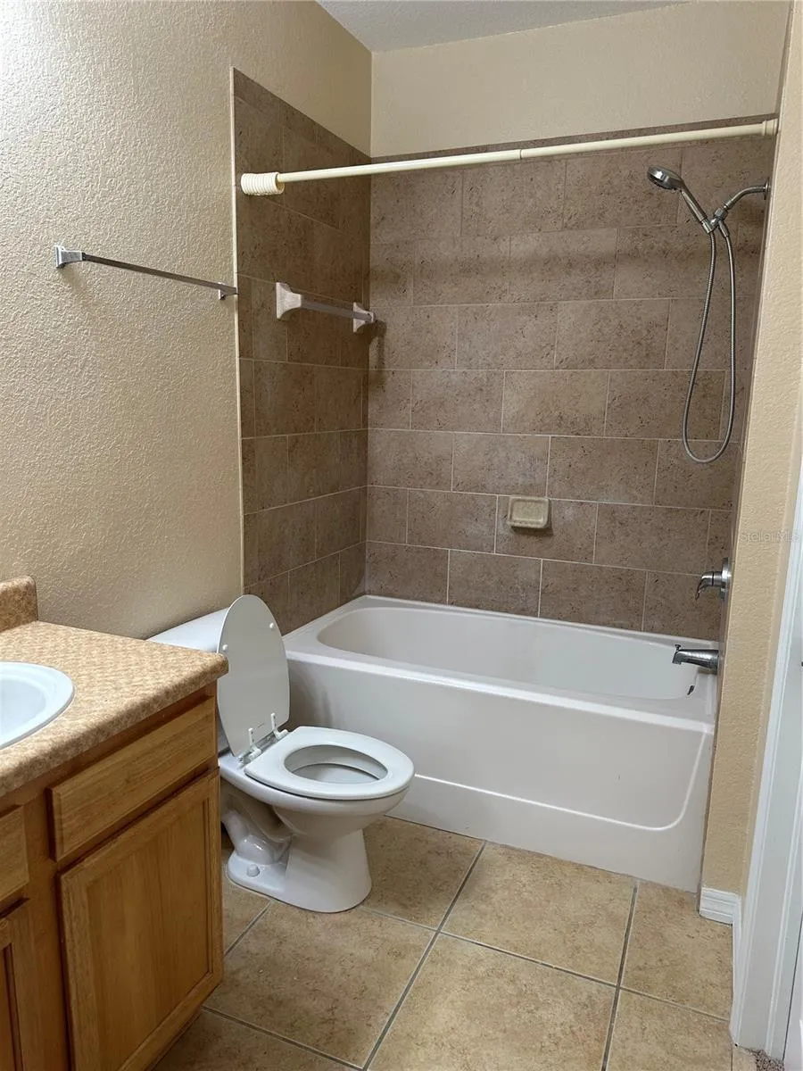 10025 COURTNEY PALMS BOULEVARD #103 Tampa, FL 33619