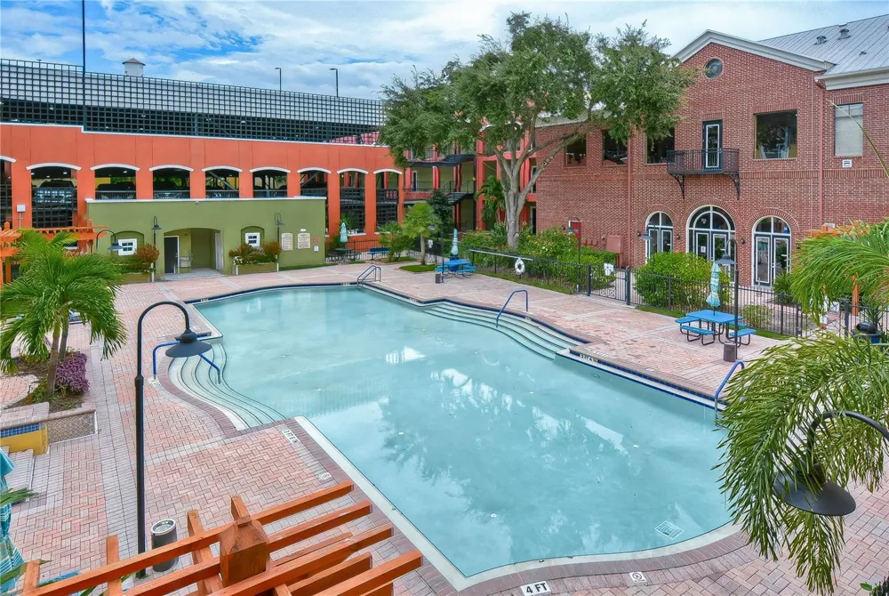 2010 E PALM AVENUE #15202 Tampa, FL 33605