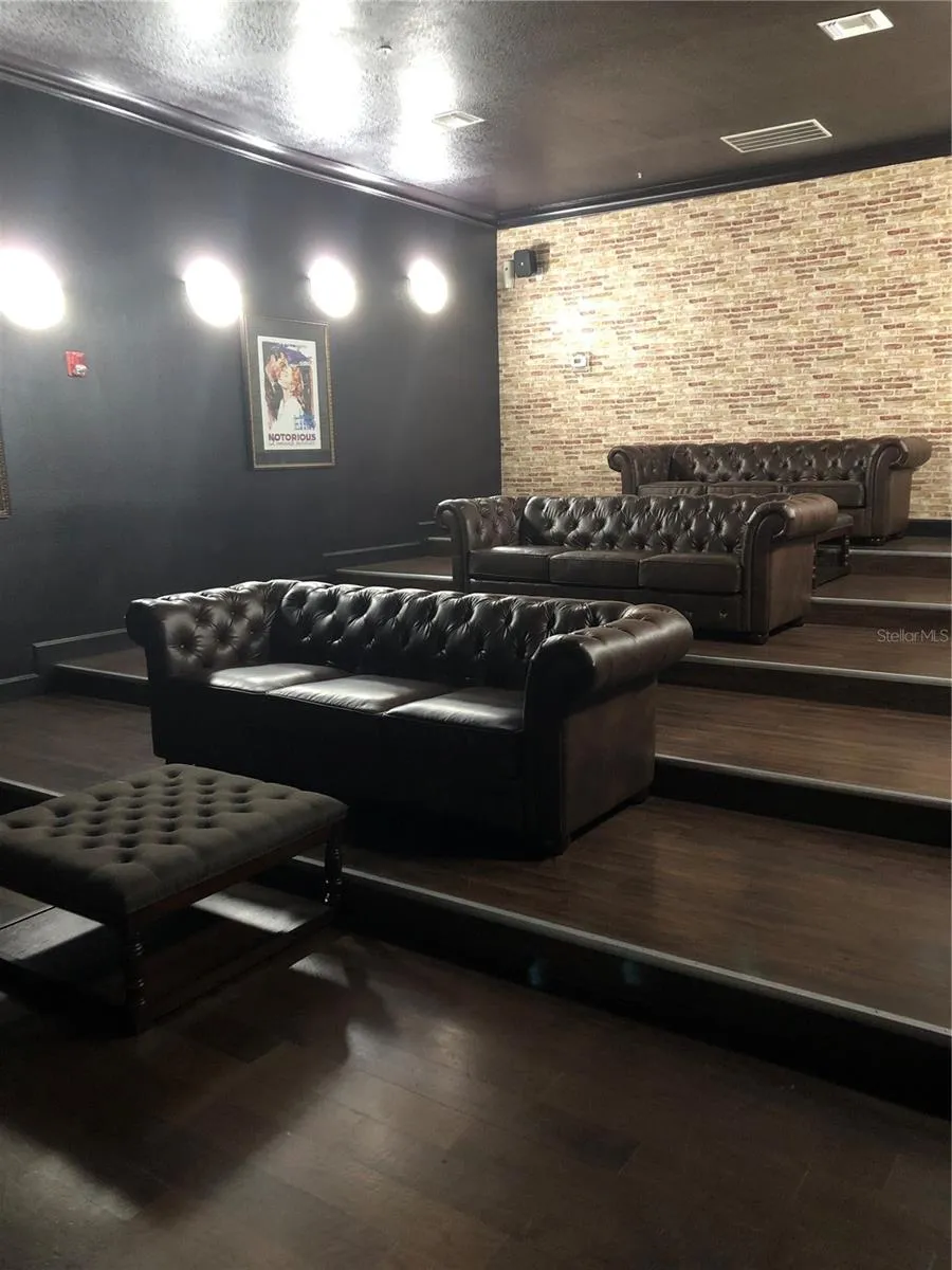 2010 E PALM AVENUE #15202 Tampa, FL 33605