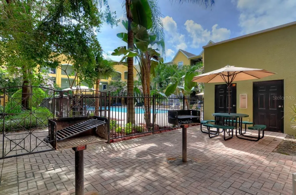 2010 E PALM AVENUE #15202 Tampa, FL 33605