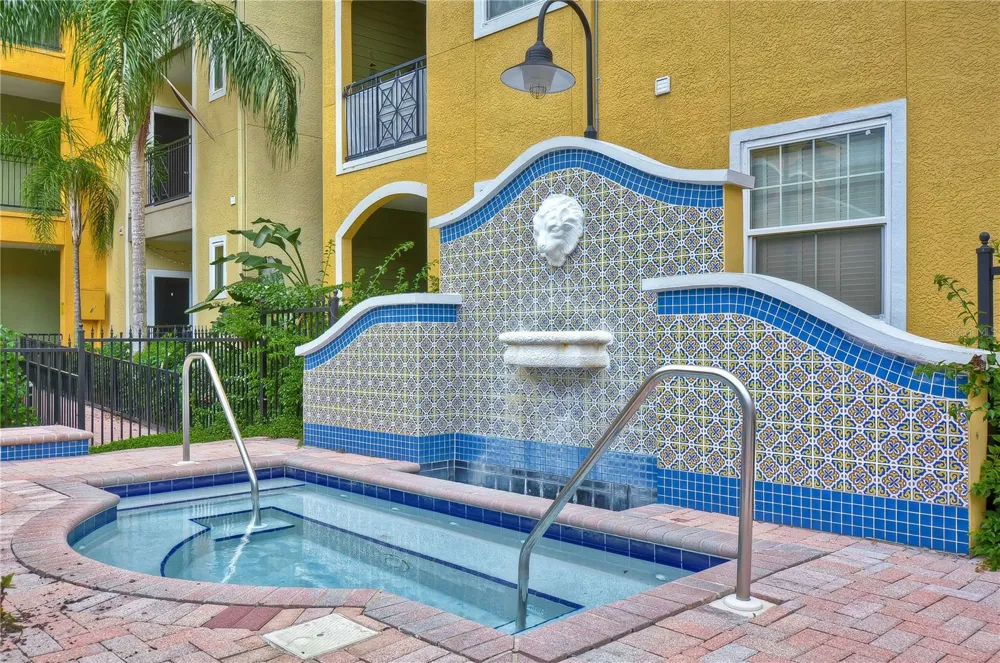 2010 E PALM AVENUE #15202 Tampa, FL 33605