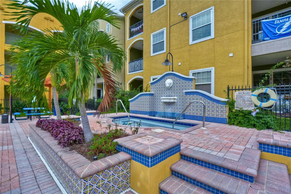 2010 E PALM AVENUE #15202 Tampa, FL 33605