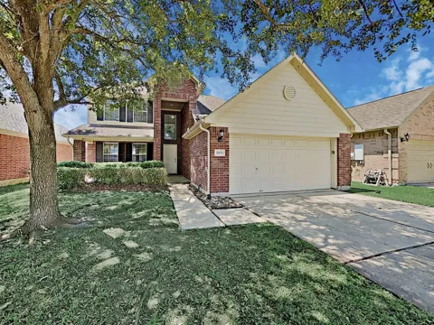 2883 Diamond Bay Drive