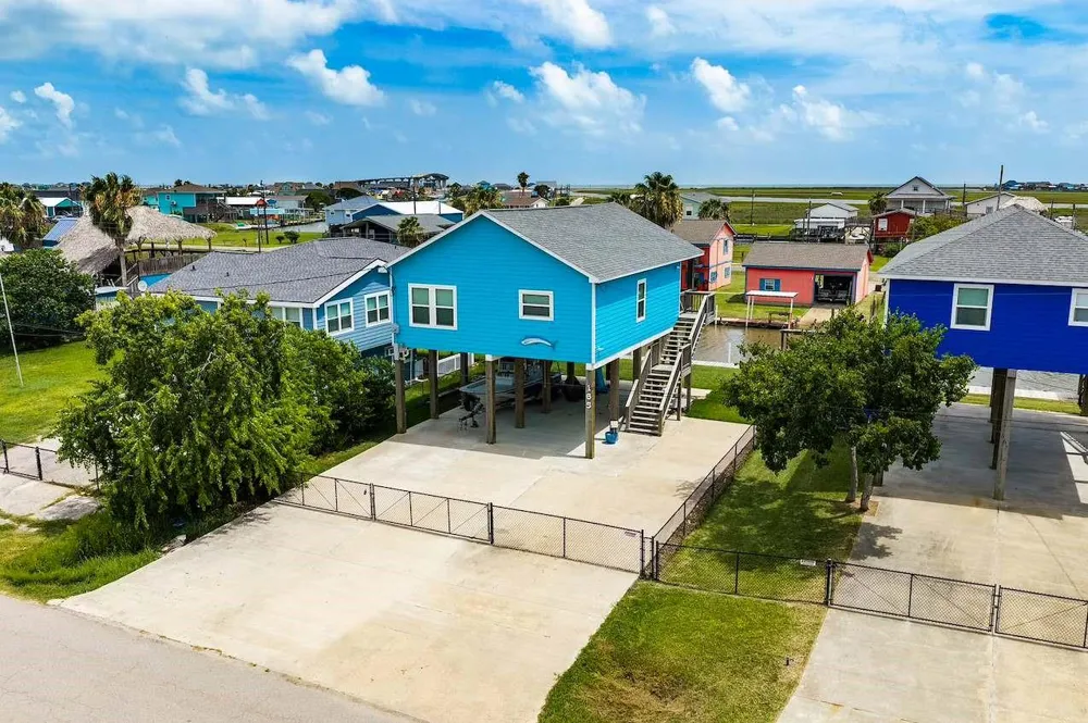 165 County Road 201 Sargent, TX 77414