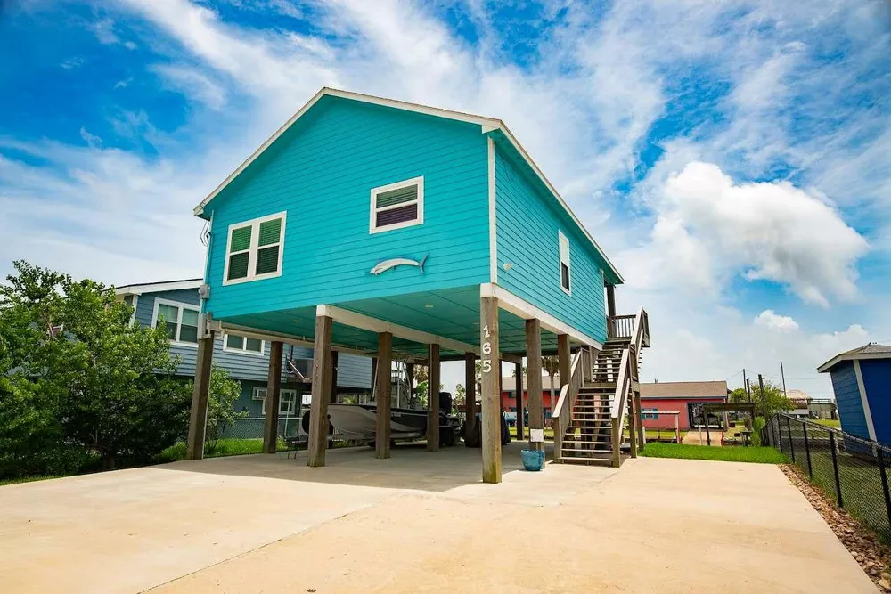 165 County Road 201 Sargent, TX 77414