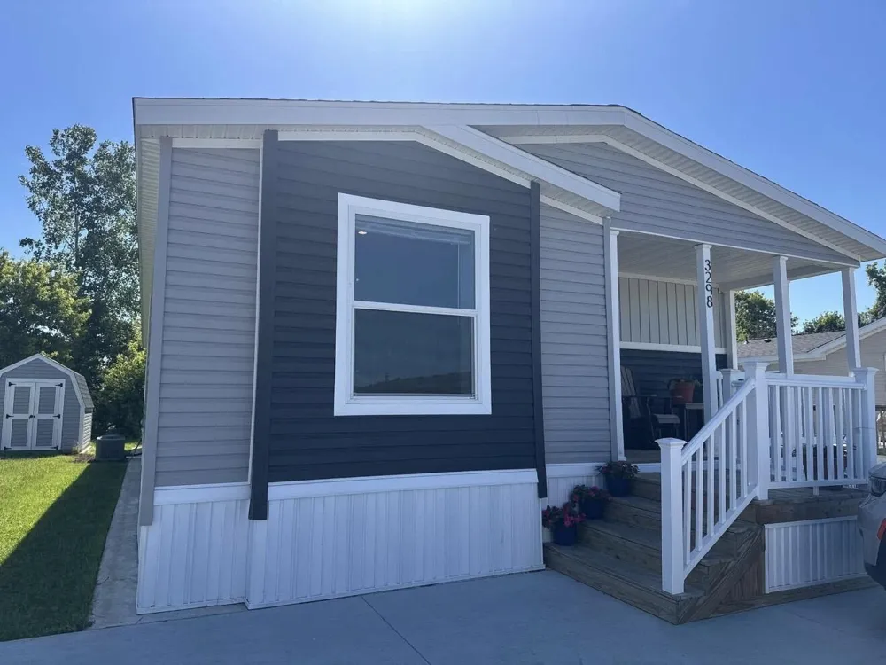 3298 Hillcrest Way Zeeland, MI 49464