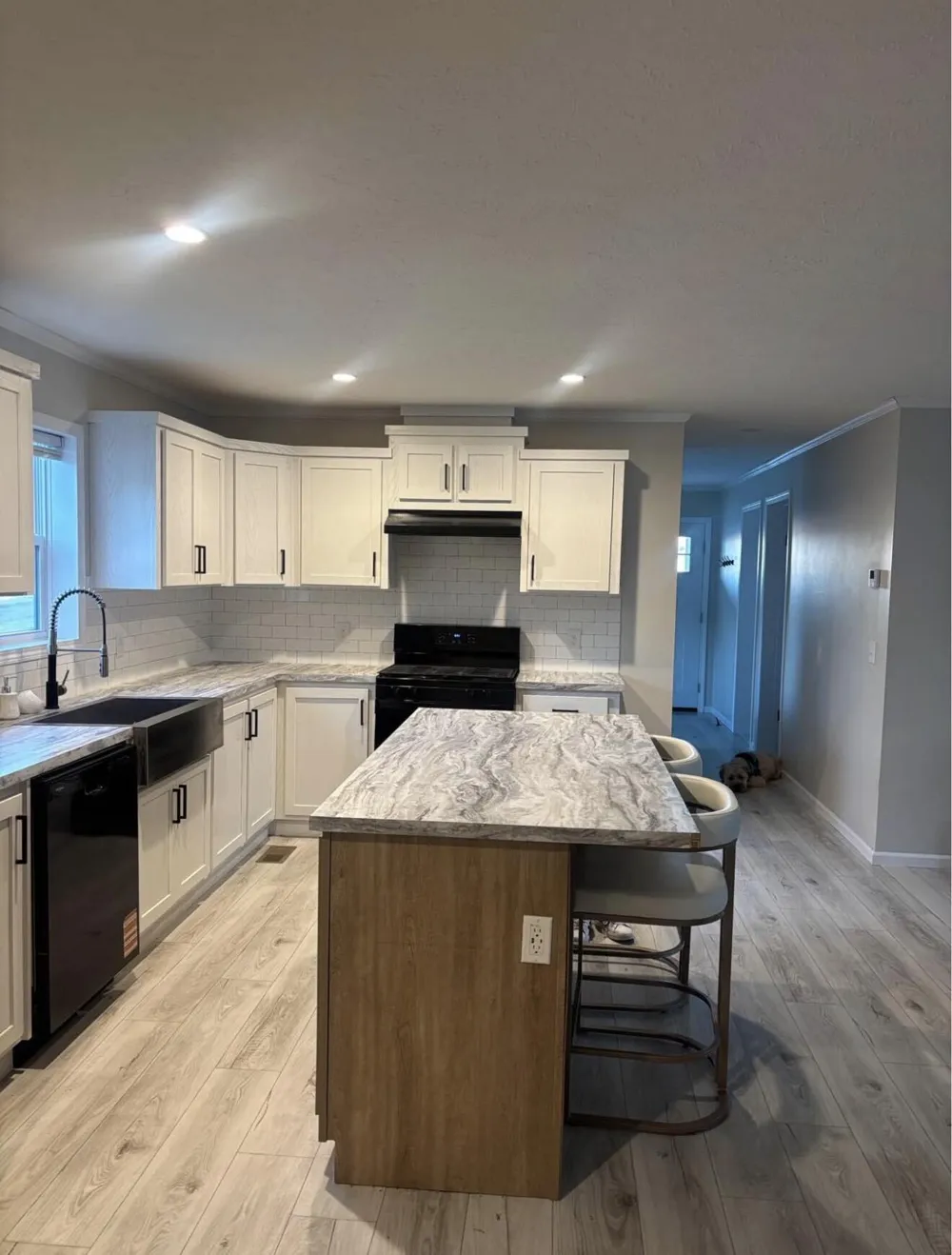 3298 Hillcrest Way Zeeland, MI 49464