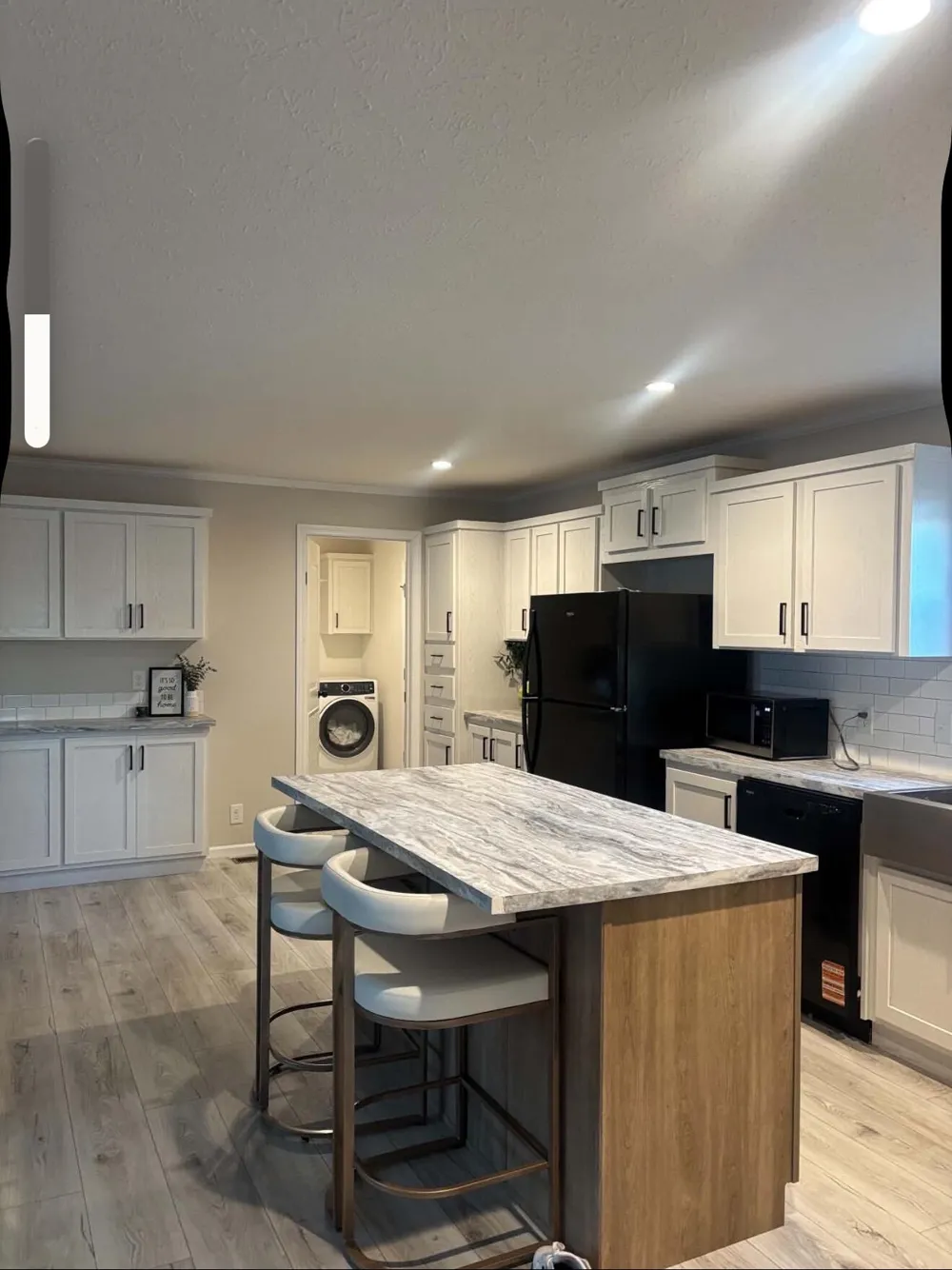 3298 Hillcrest Way Zeeland, MI 49464