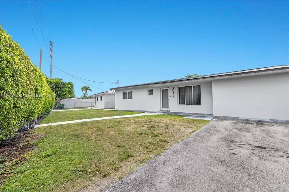 10350 SW 48th St #A Miami, FL 33165