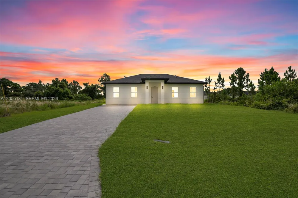 707 Randall Ave Other City - In The State Of Florida, FL 33974