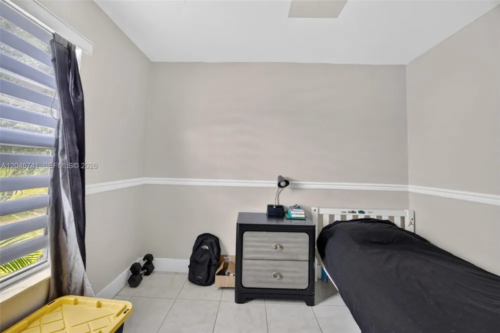 738 SW 7th Ter Florida City, FL 33034