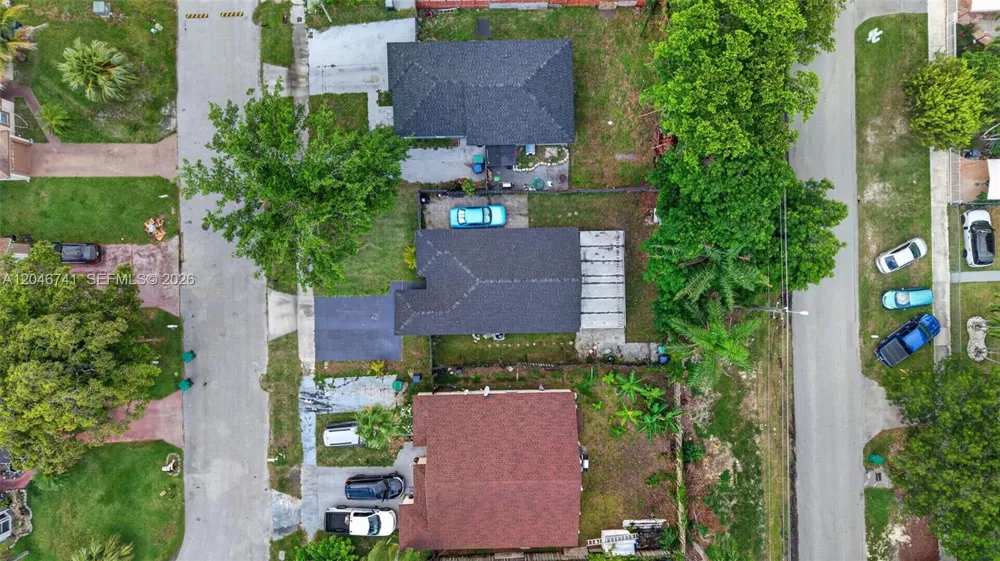 738 SW 7th Ter Florida City, FL 33034