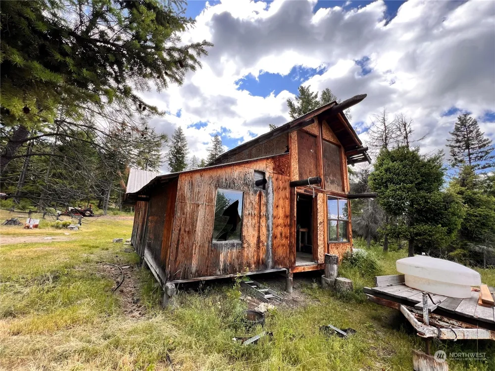 177 First Creek Road Curlew, WA 99118