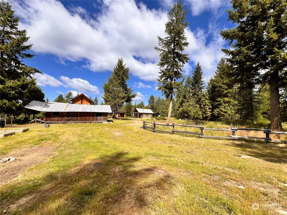 177 First Creek Road Curlew, WA 99118