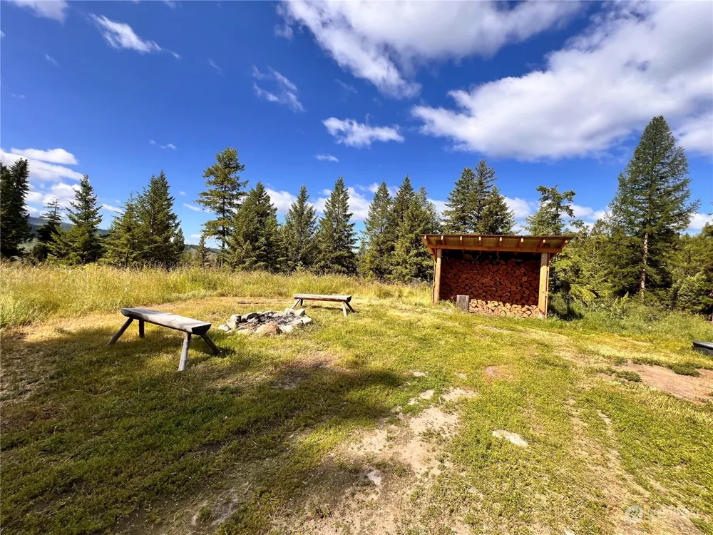 177 First Creek Road Curlew, WA 99118