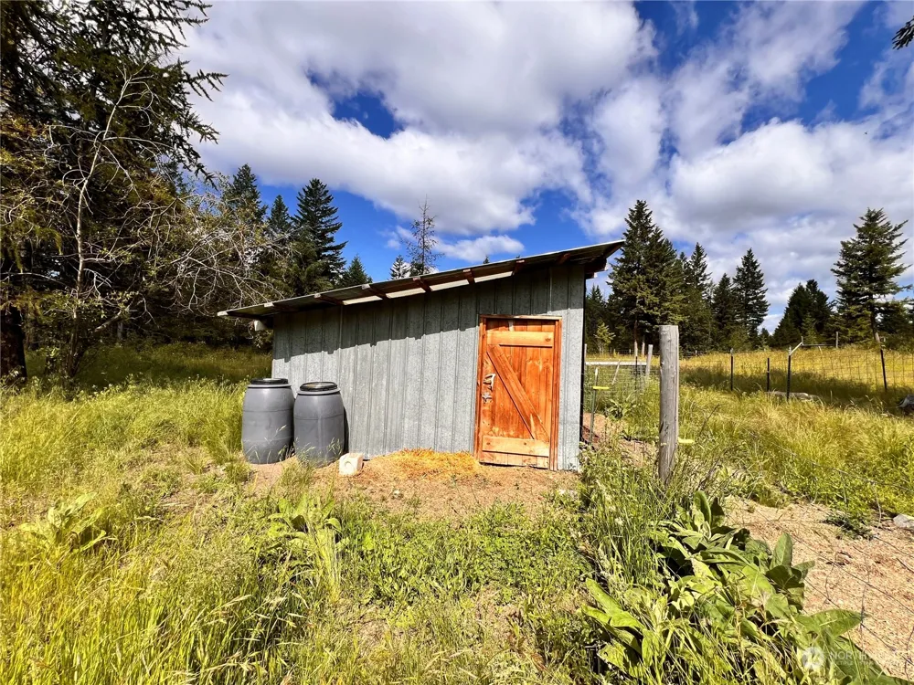 177 First Creek Road Curlew, WA 99118