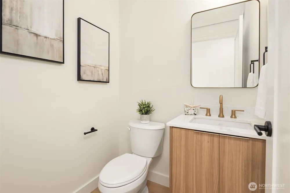 614 5th Avenue S #C108 Edmonds, WA 98020