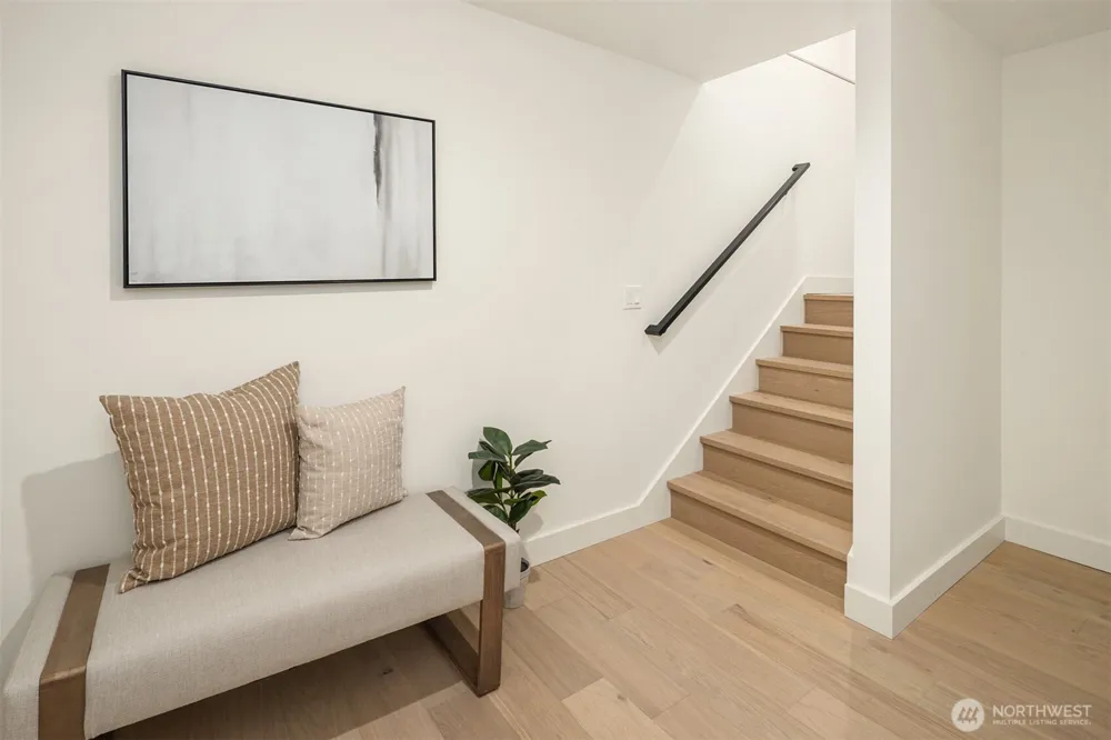 614 5th Avenue S #C108 Edmonds, WA 98020