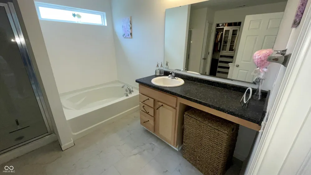 3243 Sand Walk Drive Kokomo, IN 46902