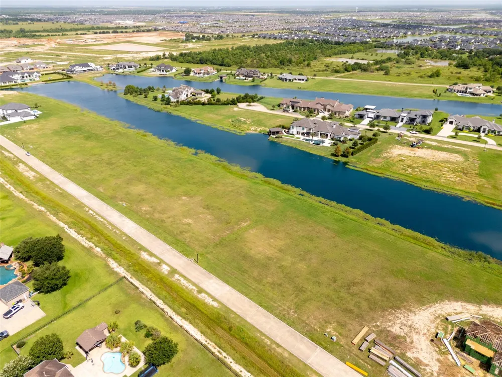 215 Hall Thompson Road Katy, TX 77493