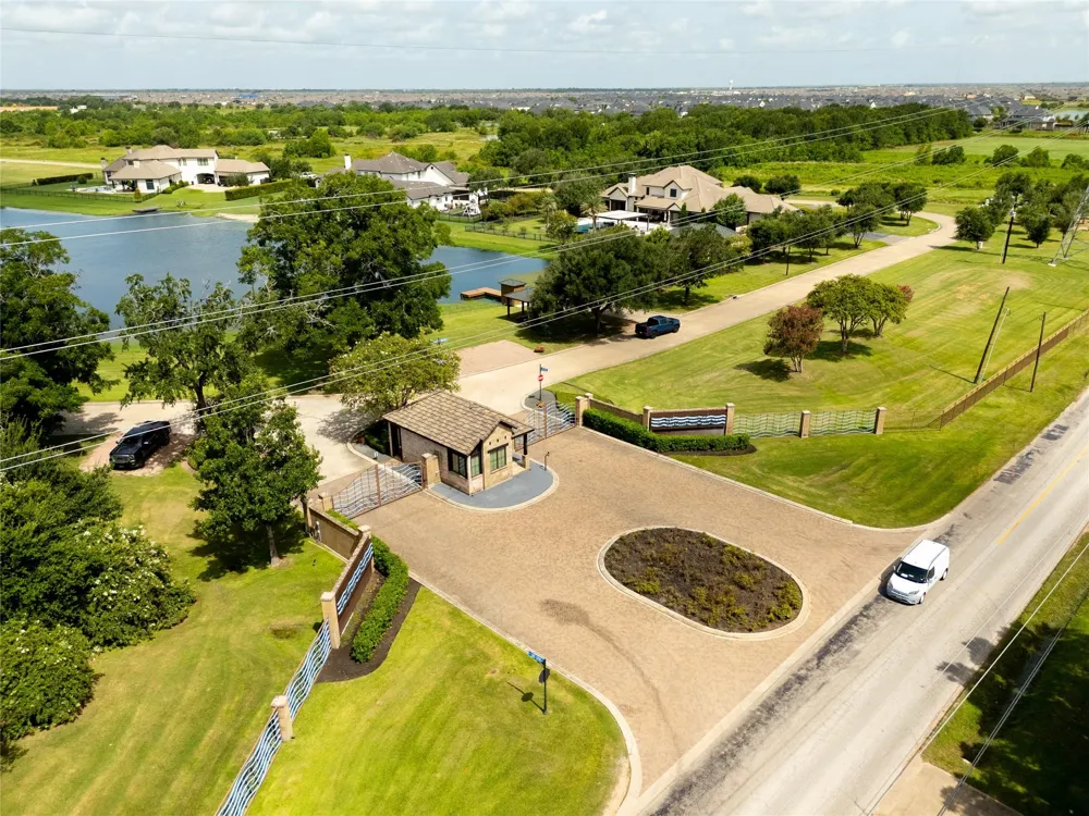 215 Hall Thompson Road Katy, TX 77493
