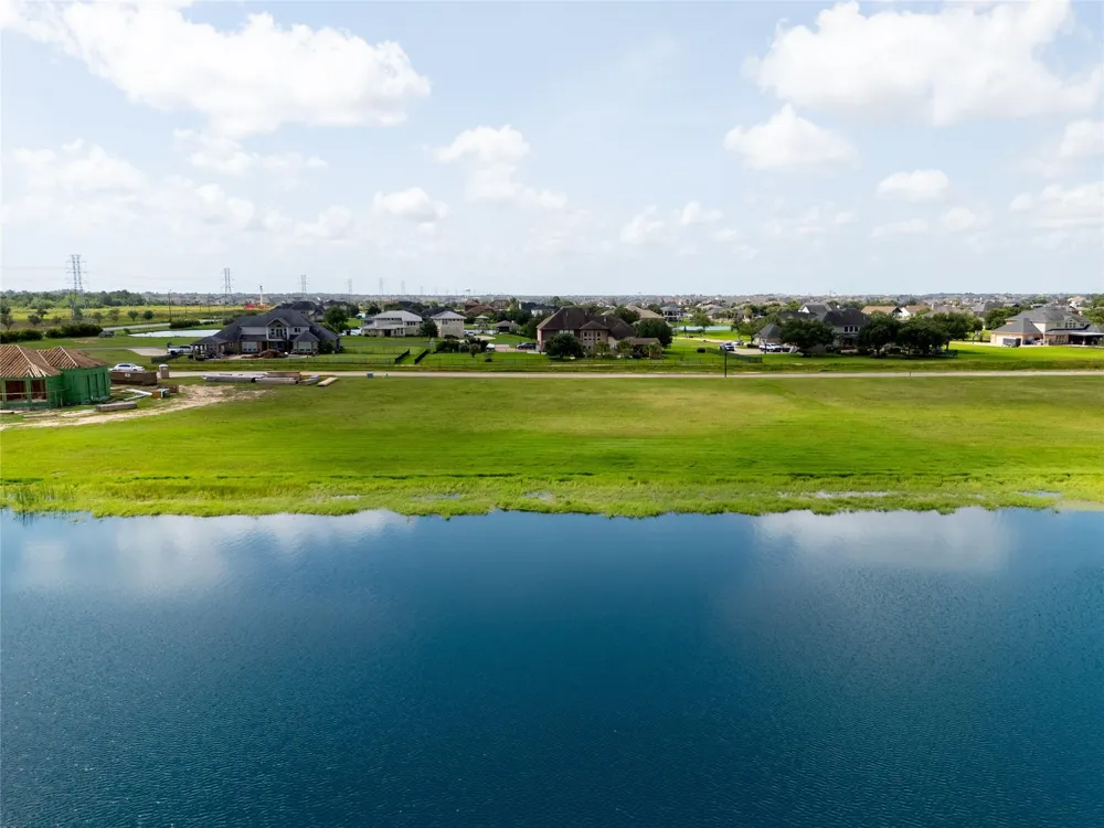 215 Hall Thompson Road Katy, TX 77493