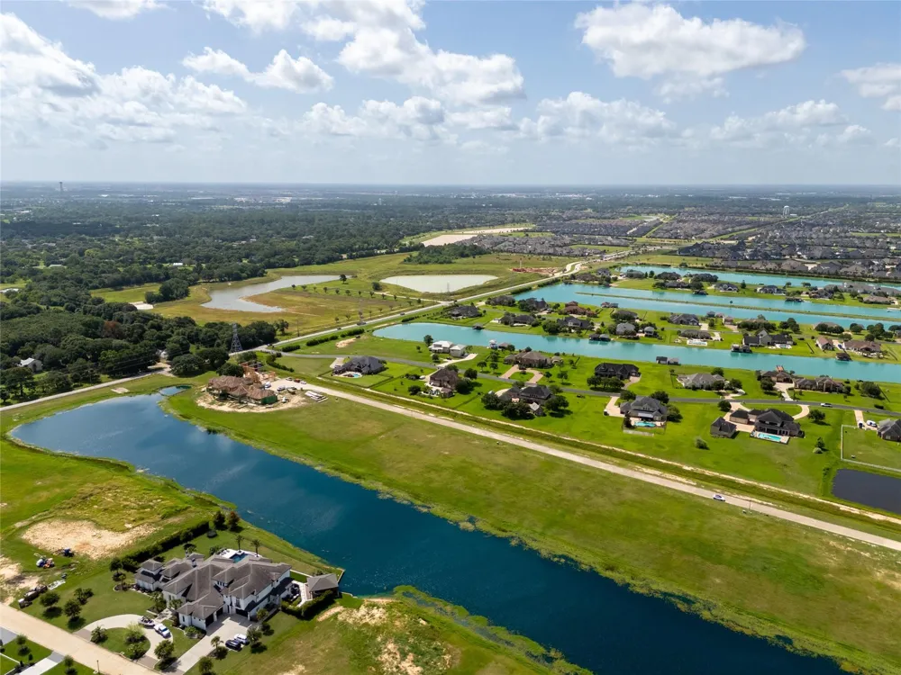 215 Hall Thompson Road Katy, TX 77493