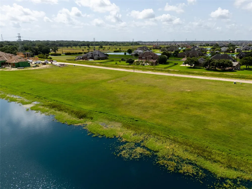 215 Hall Thompson Road Katy, TX 77493